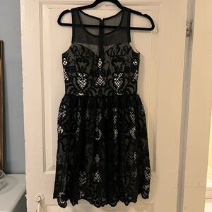 A. Dea Black and Cream Dress